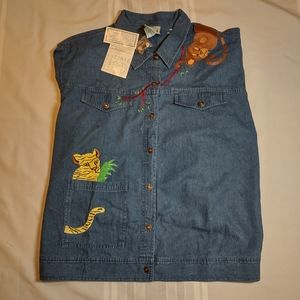 Women's NWOT Top/ Light Jacket k30